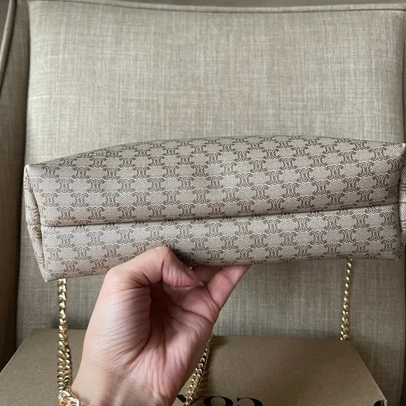 Authentic Celine vintage clutch crossbody bag (WN18) - Picture 3 of 9